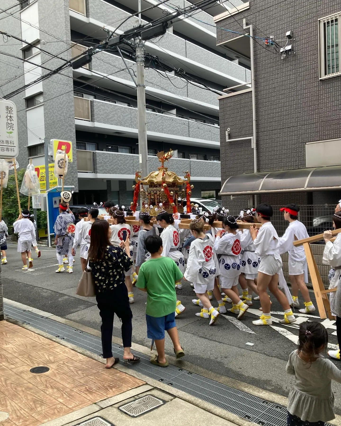 近くでお祭り！